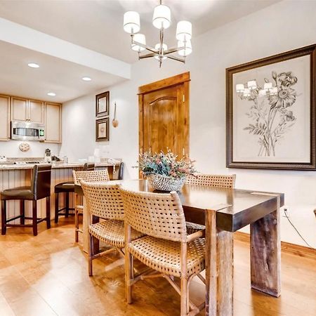Luxury 2 Bedroom Ski In, Ski Out Condo In Breckenridge With Shared Pool, Hot Tub, Arcade, And Bar Exterior photo